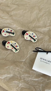 Kẹp Tóc Bảng Pha Màu & Cọ Vẽ Mini Đáng Yêu - Phụ Kiện Thời Trang Cá Tính Mới Nhất 2026