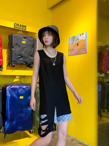 เสื้อยืดแขนกุดทรงหลวมสำหรับผู้หญิงในช่วงฤดูร้อน ทรงยาวปานกลาง ทรงเข้ารูป ทรงไม่สมมาตร เสื้อกั๊กแฟชั่นสำหรับใส่ด้านนอก