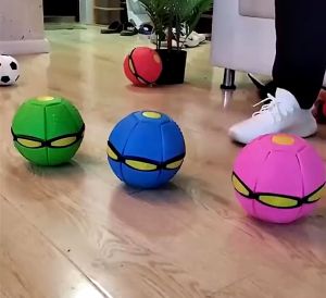 6 LED Bola Magic Flying Saucer Ball UFO Flying Ball Flat Throw Disc Ball Toy Outdoor kids Balls Bola