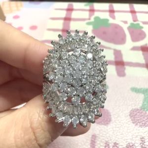 Huitan Gorgeous Women Ring Geometric Design Luxury Wedding Lady Finger Accessories for Party Full Bright CZ Fashion Jewelry Gift
