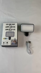 3 Warna Portable Mini Selfie Fill Light Rechargeable / Lampu Jepit / Light Clip