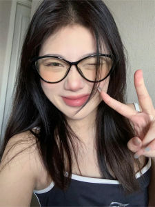 Fashionable Cat Eye Sunglasses Womens Natural Beauty Tool Retro Versatile Popular Photography Blue Light Blocking Flat Lens Frame