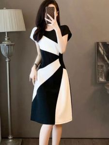 Thanh Lịch Màu Đen Và Trắng Váy Mùa Hè Ghép Nối Nữ Dáng Chữ A Chân Váy Midi Thon Gọn Gored Eo Cao Xếp Ly Đơn Giản Style 2024 Mới