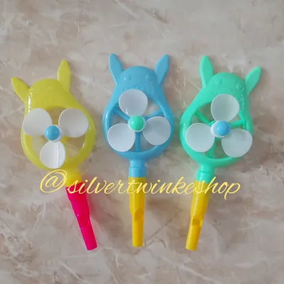 Mainan edukasi anak kicir bunga kincir angin baling baling kertas windmill spinner kitiran plastik warna warni prakarya kerajinan tangan kipas tradisional jadul souvenir kiciran putar goodiebag ulang tahun metalik wind mill hiasan montessori