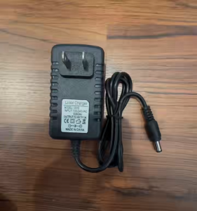 DC อะแดปเตอร์ Adapter 12.6V 1A 1000mA (DC 5.5 x 2.5MM)