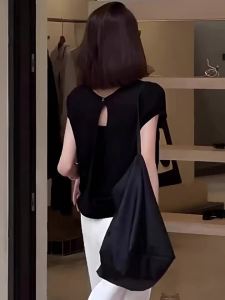 Black Round Neck Short Sleeve Loose T-Shirt for Women