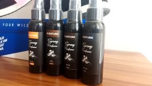 Parfum Sepatu Anti Bau Bakteri Virus Tahan Lama Aroma Kopi Coklat Permen Karet Buah 100ml