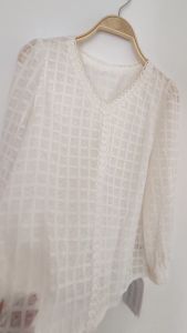 Niche design เสื้อคอกลมผ้าชีฟองแอปริคอตหวานขนาดเล็กแฟชั่นใหม่สไตล์ตะวันตกแบบสบาย ๆ