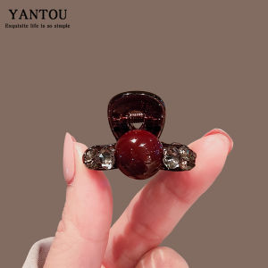 Elegant Pearl Hair Clip Womens New Year Style Side Bangs Small Grab Clip Stylish Versatile Hair Accessories Fresh Outburst