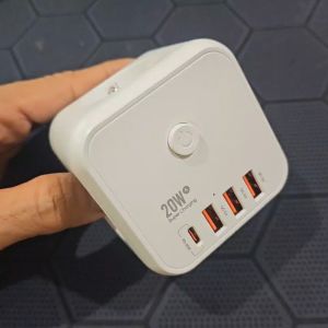 EU Plug Wall Socket Extender 3 power Soket AC + 3 USB 3.0 + Type C 7 in 1 switch On/Off