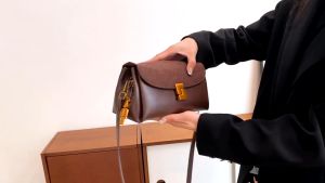 Grosir import jakarta snsd-9213 tas youzi free paper bag tas bahu wanita 050 terkiniian tas selempang cantik best seller