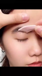 Ladies Eyebrow Trimmer Set Stainless Steel Eyebrow Razor Eyebrow Trimming Easy For Beginners Curved Eyebrow Trimmer With Comb Eyelash Scissors Remover Beauty Makeup Tools