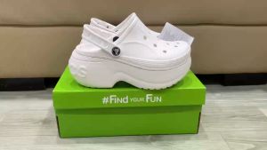 Giày dép crocs chuẩn xịn chống hôi chân nhựa tế bào êm mềm siêu bền đi mưa lội nước đi biển Giày sục crocs bella clog đế xuồng  8cm cho nữ màu trắng