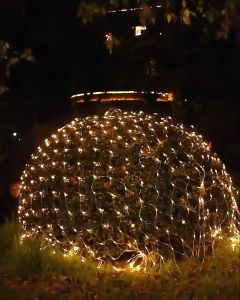 Solar Christmas Net Lights String Light 200 LED 3Meter x 2Meter Bush Net Lights Outdoor Mesh Lights Dark Green Wire Waterproof 8 Modes Auto On/Off Outside Garden Twinkle Lights for Patio Wall Roof Balcony Decor (Red Green)