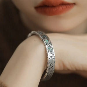 Retro Chinese Style Open Hand Bracelet 925 Silver Enamel Vintage Design Womens Fashion Jewelry Geometric Graffiti Totem
