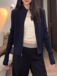 เสื้อคลุมโยคะถักแบบสวมหัวทรงสลิมฟิตสำหรับฤดูใบไม้ร่วง ทรงหลวมสบาย ๆ แขนยาว ระบายอากาศได้ดี ดูดซับเหงื่อแห้งเร็ว เสื้อผ้ากีฬาสำหรับผู้หญิง