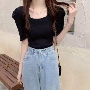 Áo len tay cộc vai bồng cổ vuông chất len QC shop Habichuyensi90