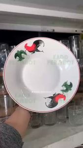 Piring Keramik Motif & Cantik: Pilihan Tepat untuk Meja Makan