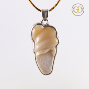 จี้เงินสเตอร์ลิงประดับ Druzy Chalcedony สีน้ำตาล Int:UK E9067