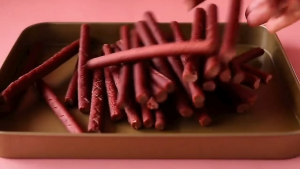 ขนมสุนัขโปรตีนสูงและไขมันต่ําทําจากเนื้อวัวเพื่อปกป้องสุขภาพฟัน แพ็คละ 500 กรัมขนมสุ ขนมแท่งเนื้อวัวสำหรับฝึกสัตว์เลี้ยง