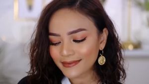 [BESTSELLER] Viva Bedak Tabur Refill 15g | Natural Rachel Olive Face Powder Smooth Finishing Full Coverage Texture Mini Pack with Flower Fragrance Vitamin 3 Varian Shade Pink Wajah Travel Size BPOM Murah All Skin Types Oil Control