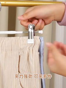 ไม้แขวนเสื้อแบบมีที่หนีบในตัว ไม้แขวนเสื้อ มีที่หนีบ ไม้หนีบกางเกง ไม้หนีบผ้า มีให้เลือก 6 สีG2975