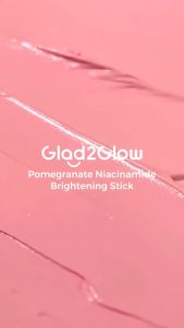 LADY LOOK | Glad2Glow Pomegranate Niacinamide Brightening Clay Stick 25gr