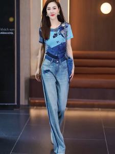 Bộ Áo Thun Màu Đối Chọi và Quần Jeans Chân Rộng Lyocell Mùa Hè