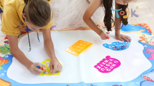 Water Doodle Drawing Mat Educational Toys Christmas Gift for Kids Painting Mat Magic Drawing Mat