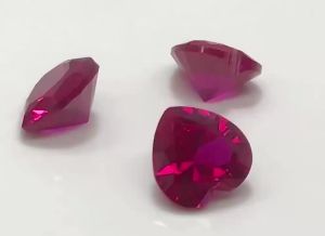 Hạt Cườm Hình Trái Tim Ruby 12x12mm 10.5Cts AAAAA+ Sri-Lanka VVS Đá Quý Rời Để Làm Đồ Trang Sức Đá Quý Đóng Hộp