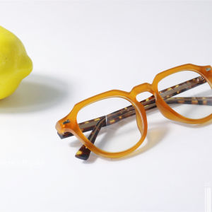 Nordic Glacier สีแว่นตา Anti-blue Light Contrast ดีไซน์ Vintage Flat เลนส์สามารถกําหนดสําหรับสายตาสั้นสีส้ม < Ne1> กรอบแว่นตา