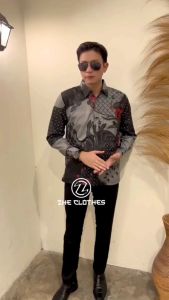 Kemeja Batik Pria Zhe Motif Floral Elegan Lengan Panjang