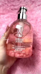 niacinamide body wash original whitening peach body wash perfume whitening shower gel sabun pemutih badan Long-lasting Fragrance moisturizing Brightening Skin Exfoliating Clean Melanin Suitable for Male and Female 500ml 烟酰胺美白沐浴露