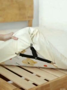 HA 13 Penjepit Sprei isi 1 pcs Pengait Ujung Sprei Bed Sheet Grip