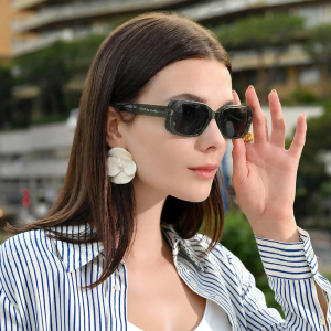 HELEN KELLER | Slim Narrow UV Protection Sunglasses