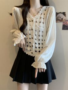 คอวี เสื้อเชิ้ตถักเย็บปะติดปะต่อแขนยาว Hollow Out หญิง ฤดูใบไม้ผลิ ฤดูใบไม้ร่วง ใหม่ขนาดใหญ่สวย เสื้อท่อนบน นุ่ม สบาย สไตล์เกาหลี