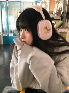 Cute Pink Apple Headset Cover Artist Collaborative Series Airpodsmax Protective Shell Soft TPU Case for Apple Headphones