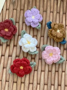 Handmade Crocheted Finished Camellia Wool Brooch Bag Sweater Accessories Flower Pin All-Match Corsage Woven