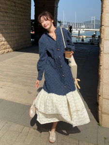 Váy Denim Ren Splicing Phong Cách Nhẹ Cho Nữ Mùa Thu 2025 Phong Cách Hàn Quốc Dáng Chữ a Dài Rộng Rãi Cổ Chữ V Dài Tay