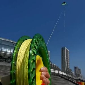 พร้อมแล้ว อุปกรณ์รอกล้อหมุนว่าว รอกเชือกว่าวคริสตัล 400/600/1000 ม เหมาะสําหรับการเล่นว่าว เหมาะสําหรับเด็ก