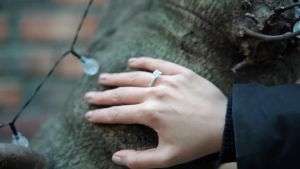 ZOESKY 925 Sterling Silver Rose Gold 1.25 CT Round Solitaire Cubic Zirconia Engagement Ring Halo Promise Ring for Women Fashion Rings Size 4-12