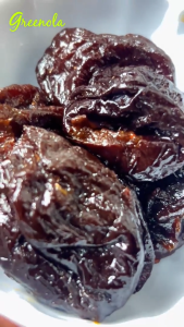 Greenola Pitted Prunes 100g