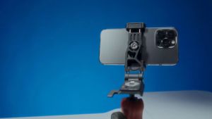 BOYA BY-V2/V20 ไมค์ไร้สายพร้อมฟังก์ชั่นลดเสียงรบกวน สำหรับ iPhone Android Smartphones Vlog Live Stream Action Camera Laptop PC นักสตรีมสดและผู้สร้างเนื้อหา TikTok YouTube Boya V20 - Lazada