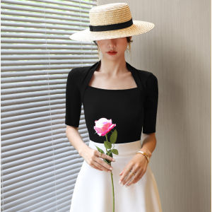 Hebe Style Retro Elegant Shoulder Hanging Black Short Sleeve Square Collar Knitted T-Shirt Womens mid Sleeve Clavicle Baring Top Summer Wear