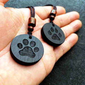 Ebony Puppy Necklace Ebony Custom Pendant Can Carve Writing Boys and Girls Couple Gift Cute Dogs Paw Cats Paw