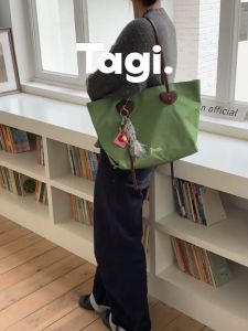 Tagi. Happy Tote Bag Shoulder Bag กระเป๋า กระเป๋าสะพายผญ กระเป๋าสะพาย