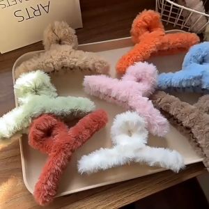 Kẹp tóc phủ lông nhung cỡ lớn phong cách Hàn Quốc thời trang thu đông xinh xắn cho nữ -Aeneas Shop
