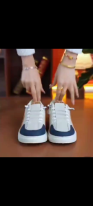 Colorblock low-top casual sneakers White blue and gray contrast trendy sports shoes AIP colorblock casual shoes Light sports style contrast sneakers Multicolor stitching lace-up casual shoes Letter-decorated low-top sneakers