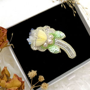 High-End Original Exquisite Light Color Handmade Pearl Embroidery Embroider Flower Barrettes Brooch Retro-Style Accessories