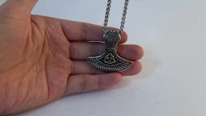 New Vintage Vikings Axe Head Pendant Necklaces For Men Stainless Steel Nordic Viking Thors Hammer Necklace Amulet Jewelry Gifts